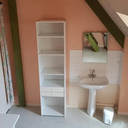 Meublee En Duplex Independante Homestay *
