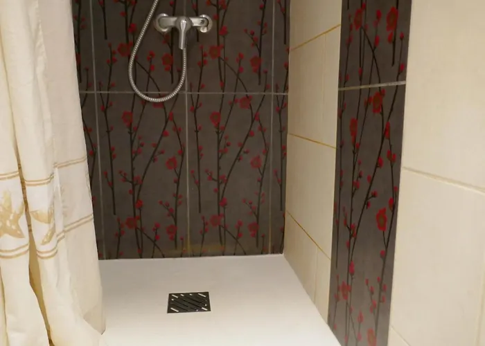 Meublee En Duplex Independante ホームステイ カーン